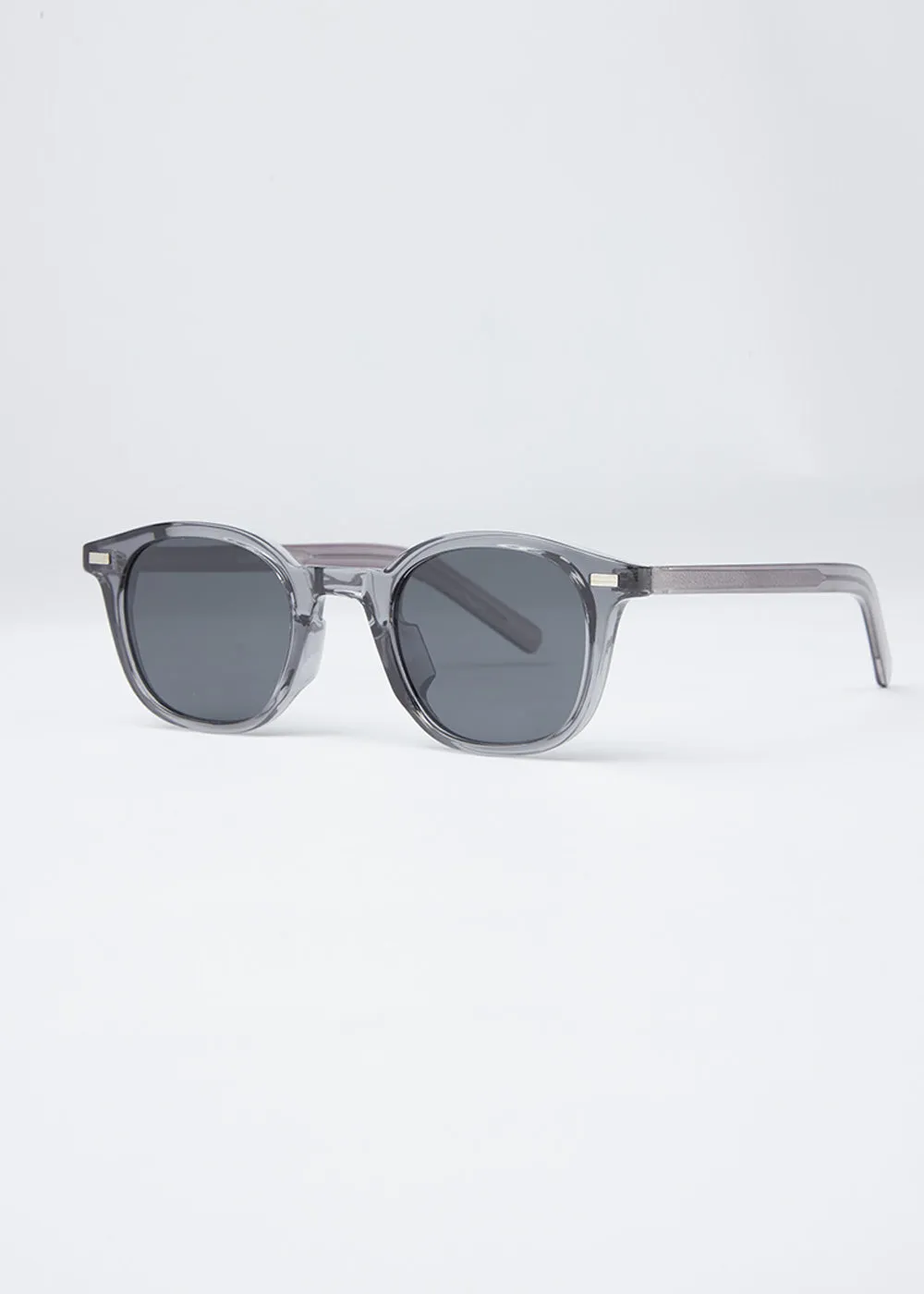 ClearMist Unisex Oval Sunglasses