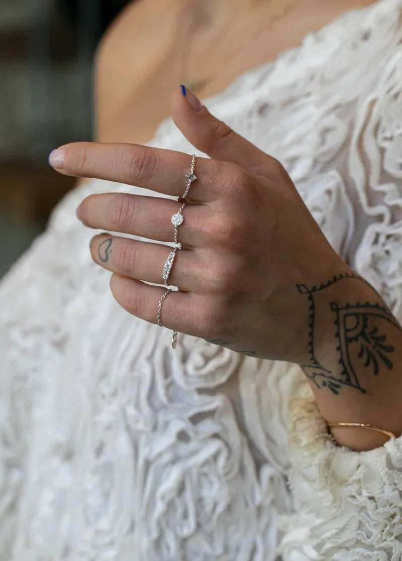 Crystal Chain Ring in Silver