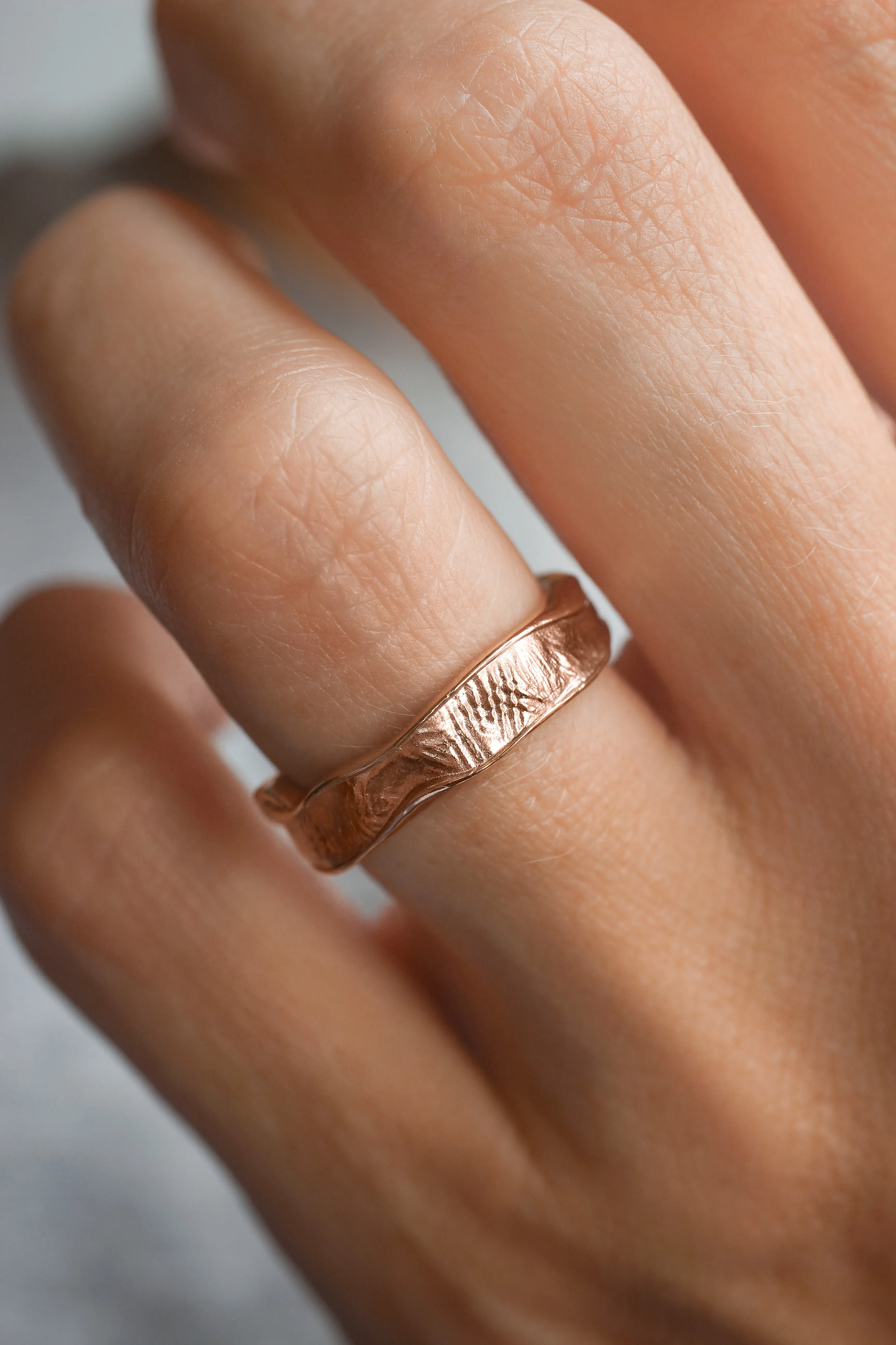 READY TO SHIP: Textured wedding band in 14K rose gold, RING SIZE 5 US